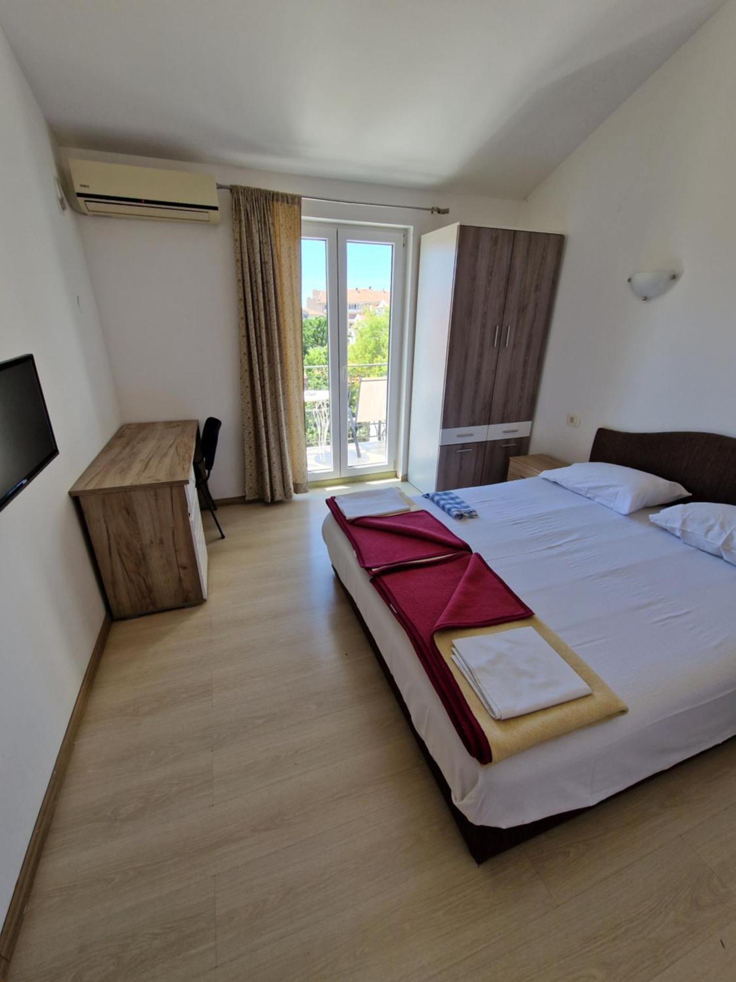 Guest House Damjana บุดวา ภายนอก รูปภาพ