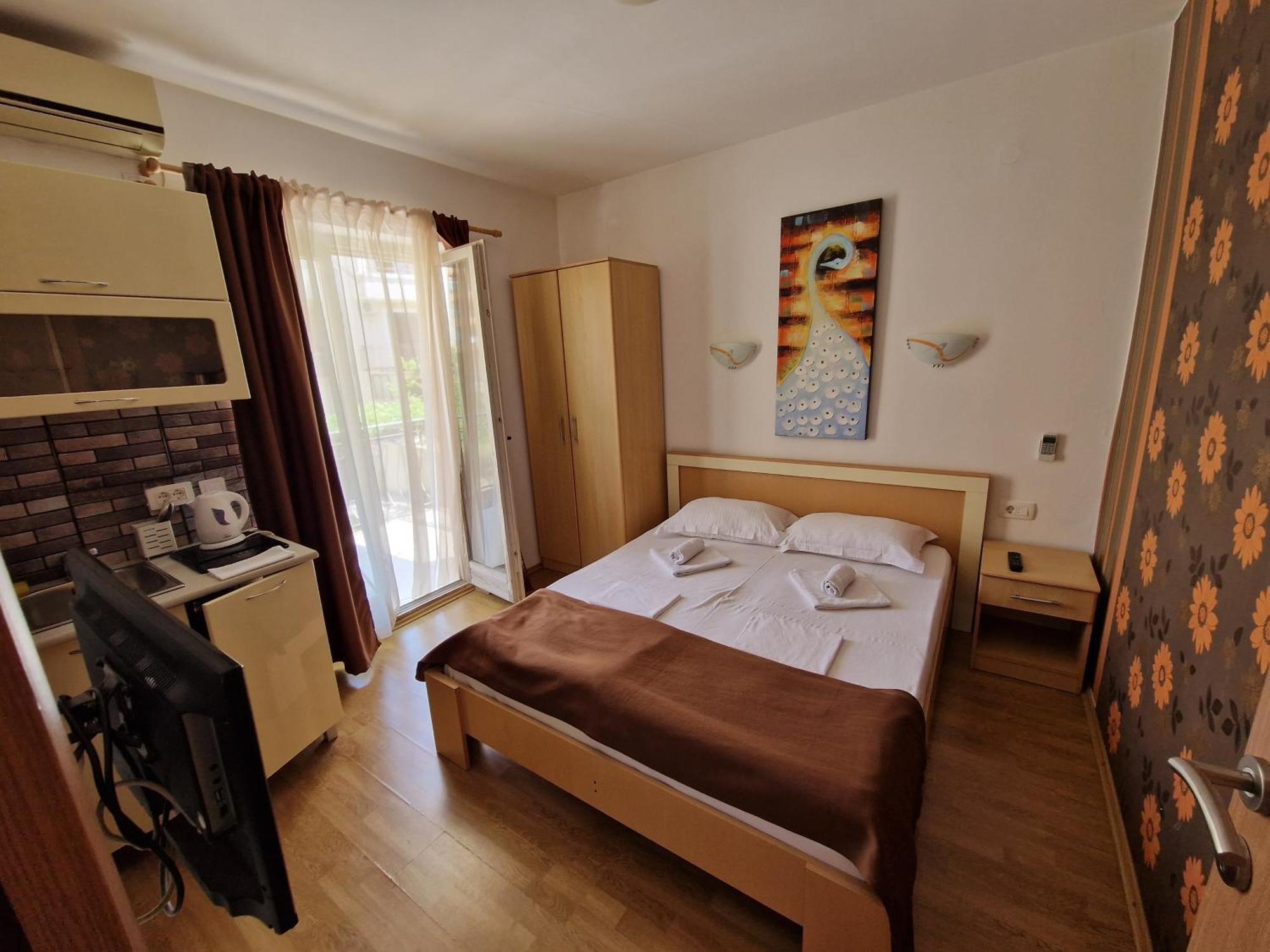 Guest House Damjana บุดวา ภายนอก รูปภาพ