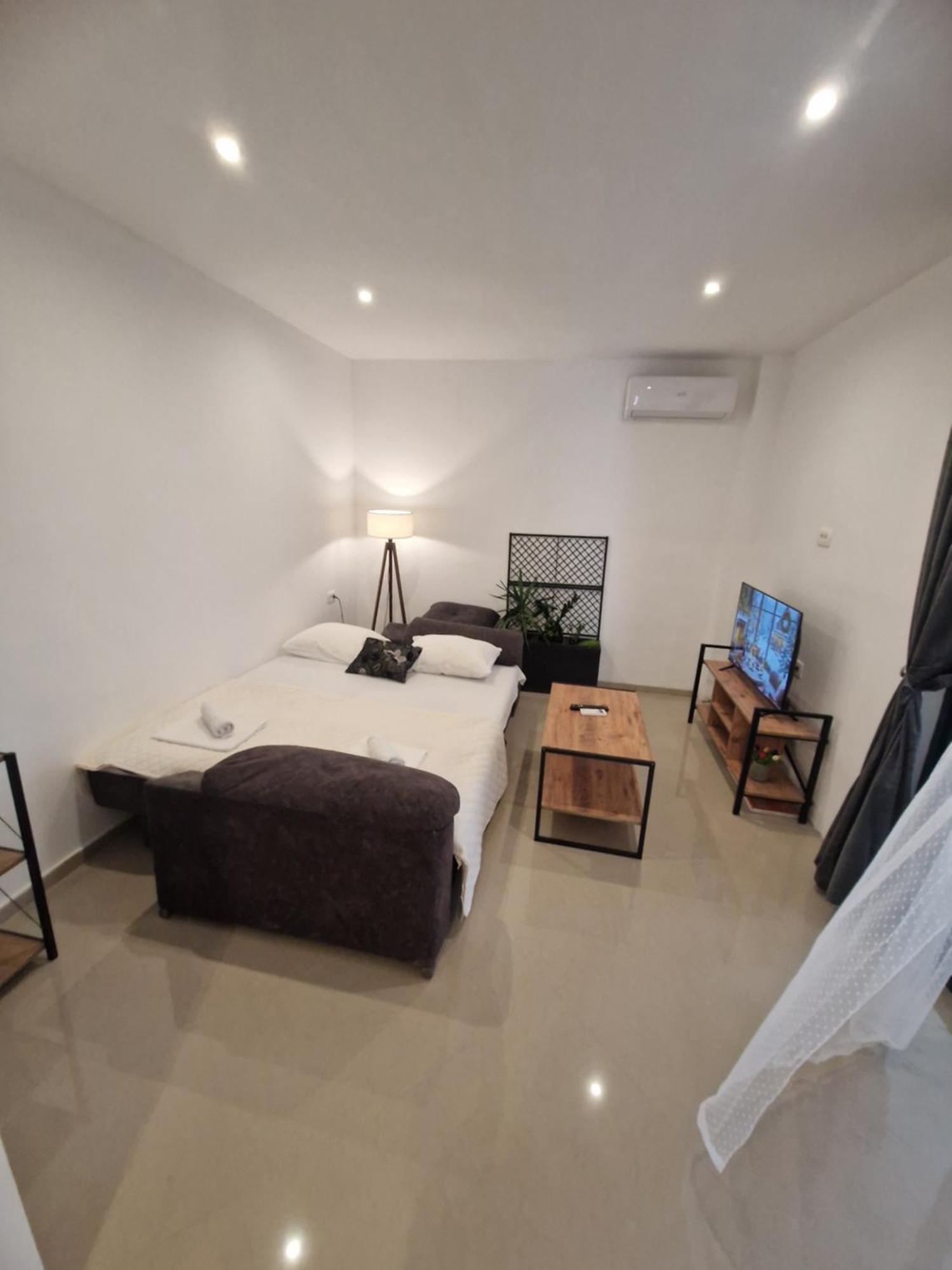 Guest House Damjana บุดวา ห้อง รูปภาพ