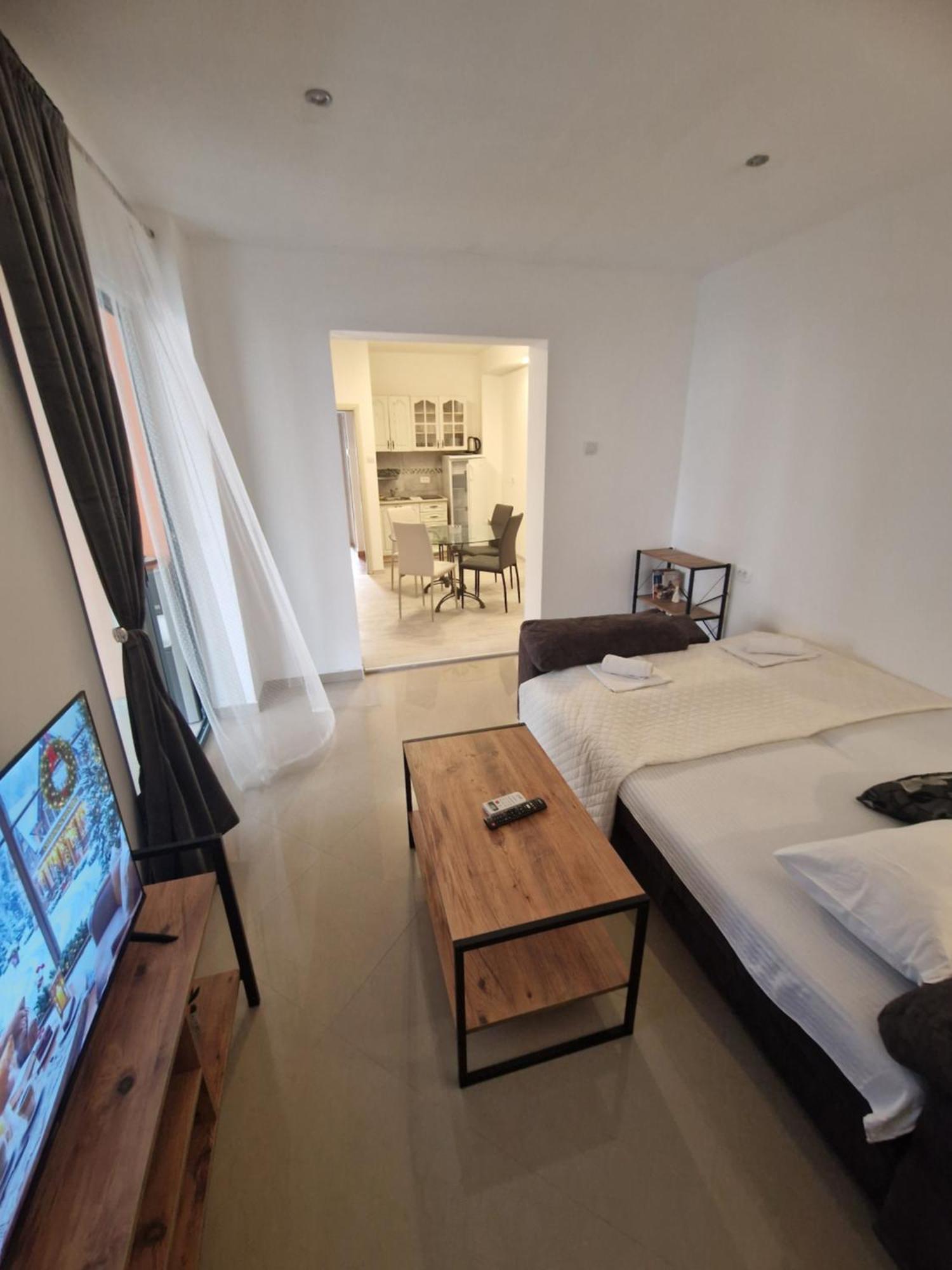 Guest House Damjana บุดวา ห้อง รูปภาพ