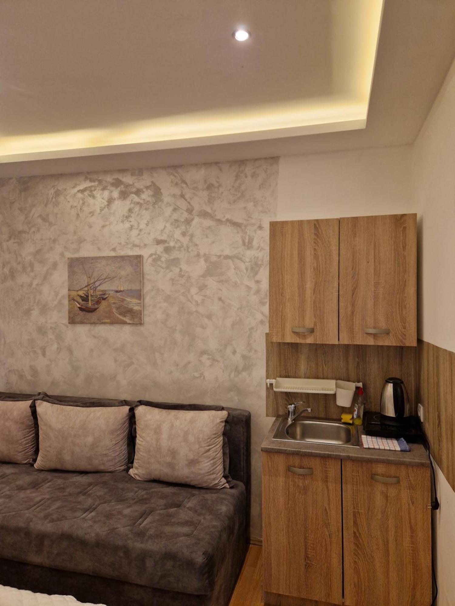 Guest House Damjana บุดวา ห้อง รูปภาพ
