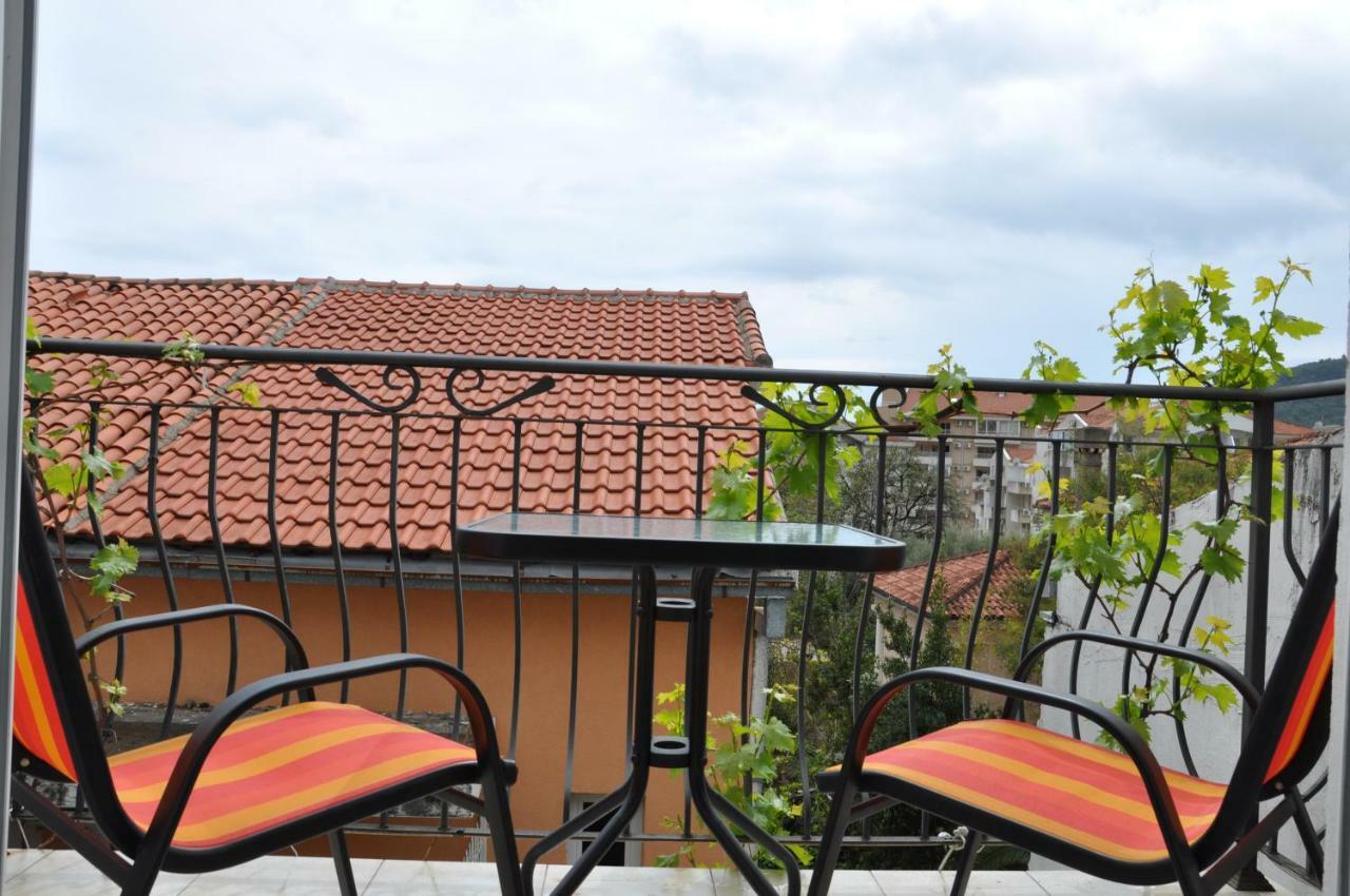Guest House Damjana บุดวา ภายนอก รูปภาพ